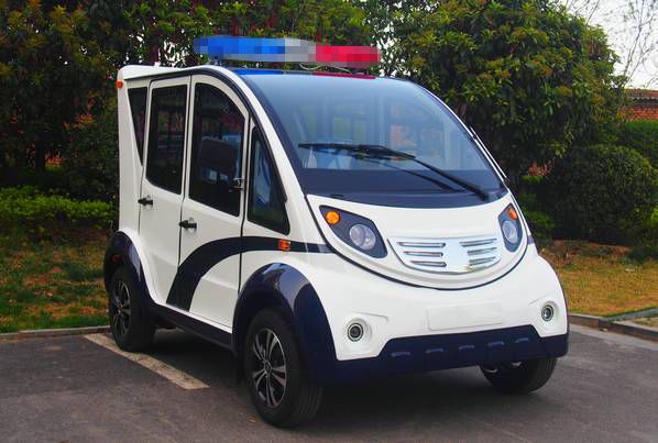 4座封閉電動(dòng)安保車