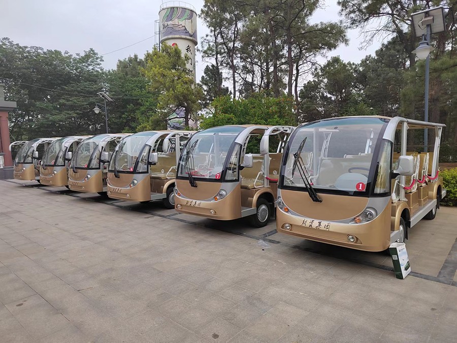 信陽新資集團(tuán)交車