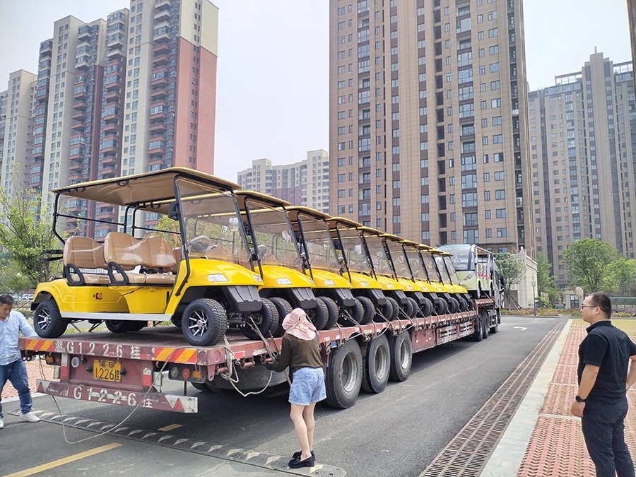 信陽(yáng)羊山森林植物園交車